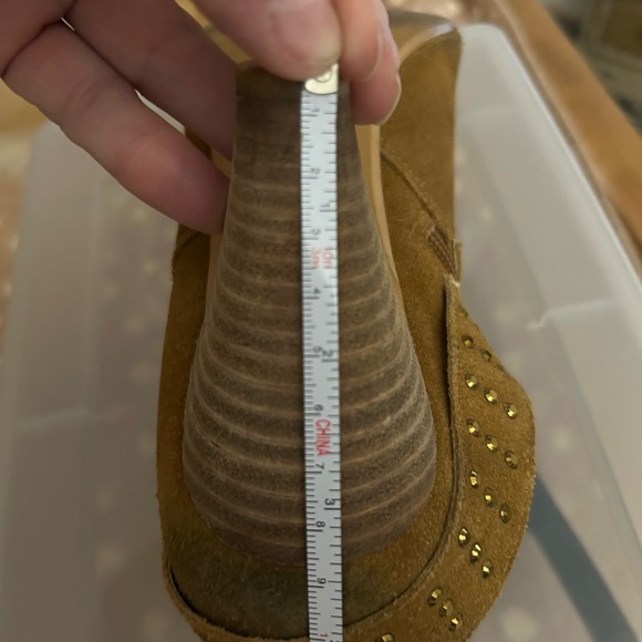 Matt Bernson Cognac Suede Rhinestone
Strap Ankle Boots SZ 11M - Picture 16 of 16